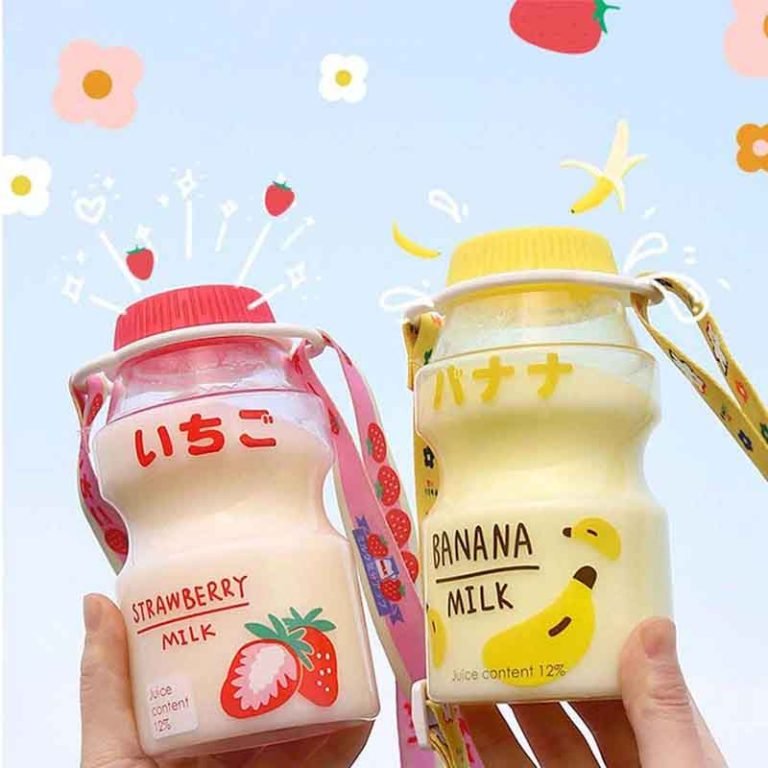 Kawaii Plastic Banana/Strawberry/Avocado/Peach Fruits Water Bottle